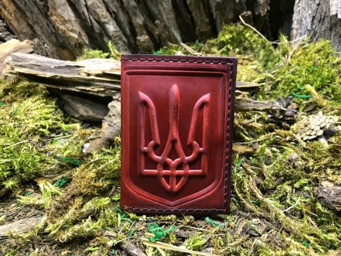 Pocket cards trident